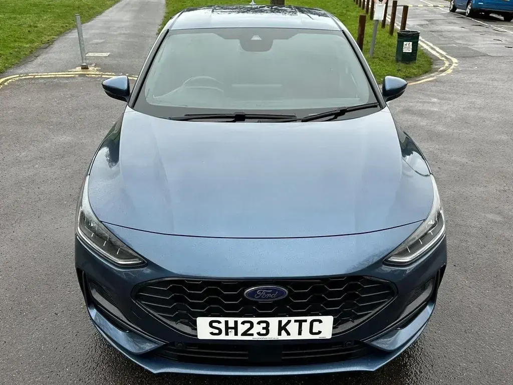 Used Ford Focus ST-Line 125 HP (91 kW) 2023 Blue Hatchback