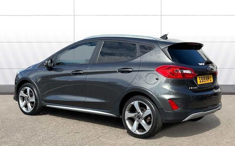 Używany Ford Fiesta Active X 125 KM (91 kW) 2019 Szary Hatchback