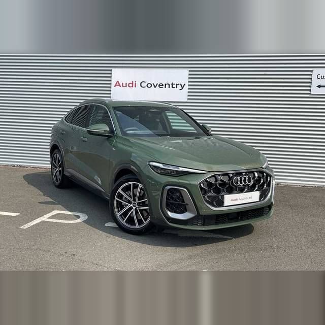 District green New 2025 Audi Q5 Sportback Comfort SUV | £62,990 - Image 1/4