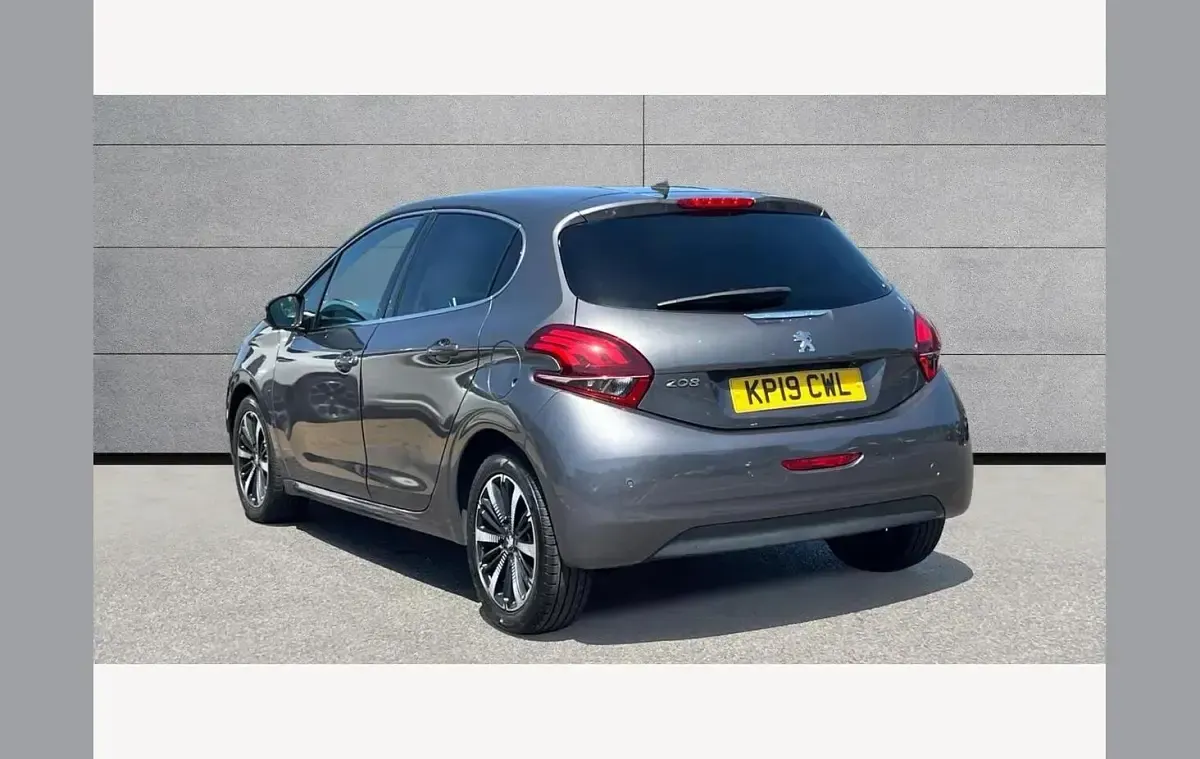 Used Peugeot 208 80 HP (58 kW) 2019 Grey Hatchback