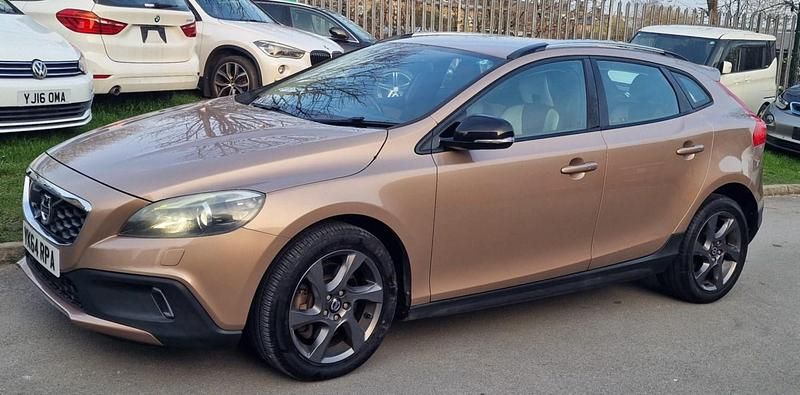 Used Volvo V40 2014 Brown Hatchback