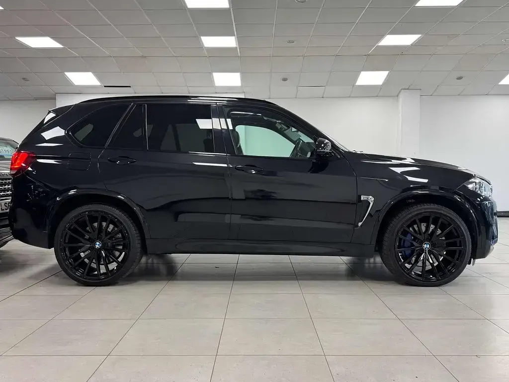 Used BMW X5 M Comfort Edition 575 HP (422 kW) 2016 Black SUV