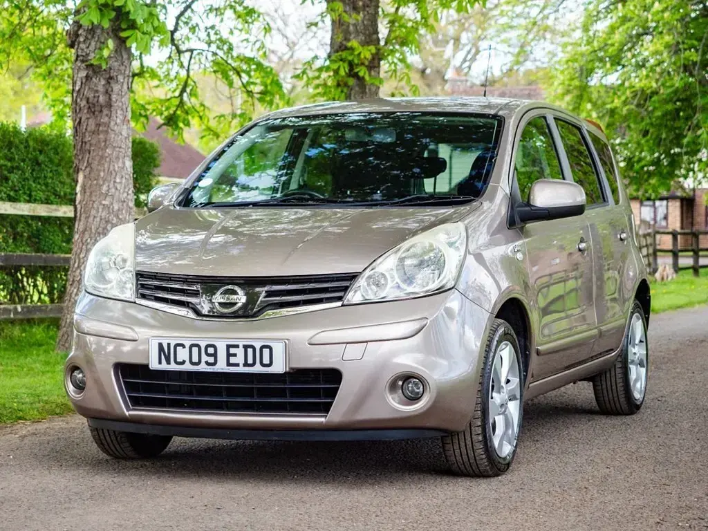 Used Nissan Note N-TEC 88 HP (64 kW) 2009 Beige Hatchback