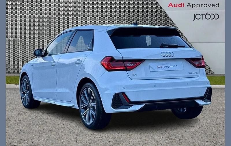 Used Audi A1 S-Line 113 HP (83 kW) 2025 White Hatchback