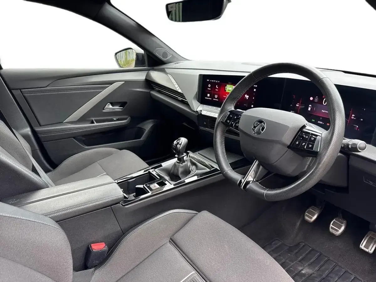 Used Vauxhall Astra S 128 HP (94 kW) 2023 Grey Hatchback