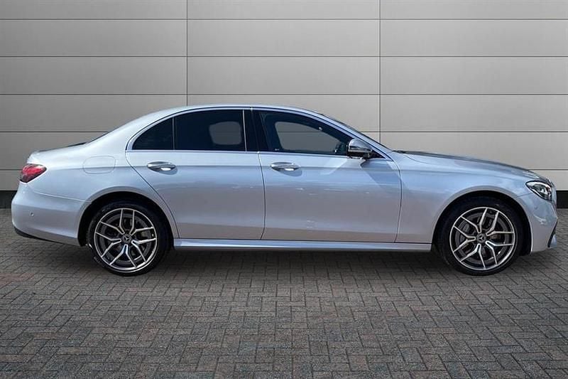 Used Mercedes E400 AMG Line Premium 334 HP (245 kW) 2023 Silver Sedan