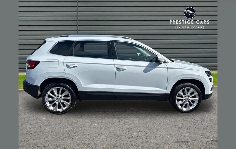 Used Skoda Karoq SE L 150 HP (110 kW) 2020 White SUV
