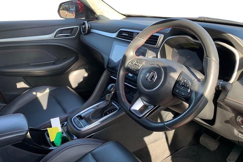Usado MG ZS Exclusive 111 HP (81 kW) 2020 Vermelho SUV