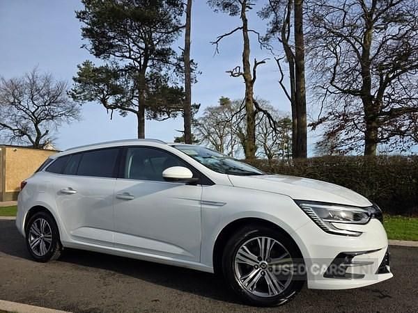 Used Renault Mégane GrandTour Iconic 2022 White Estate