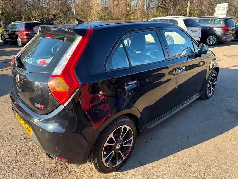 Used MG MG3 106 HP (77 kW) 2018 Black Hatchback