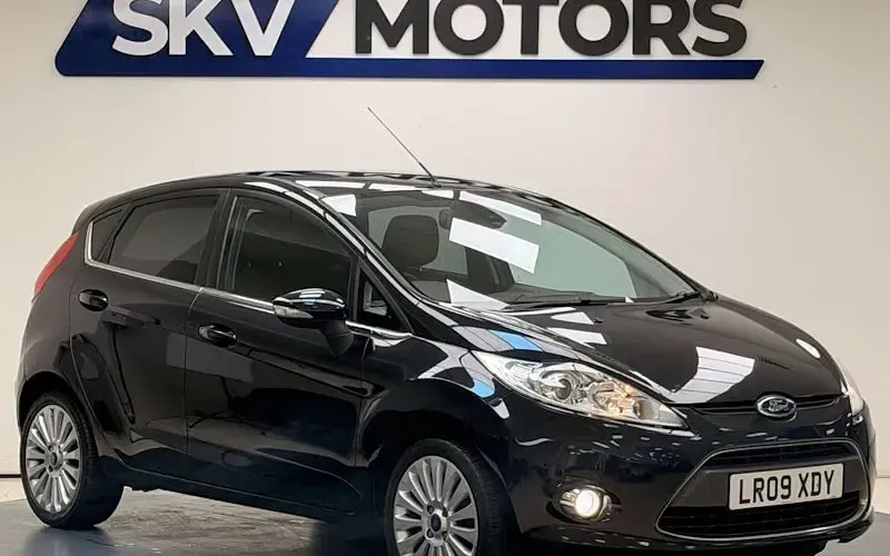 Used Ford Fiesta Titanium 97 HP (71 kW) 2012 Hatchback