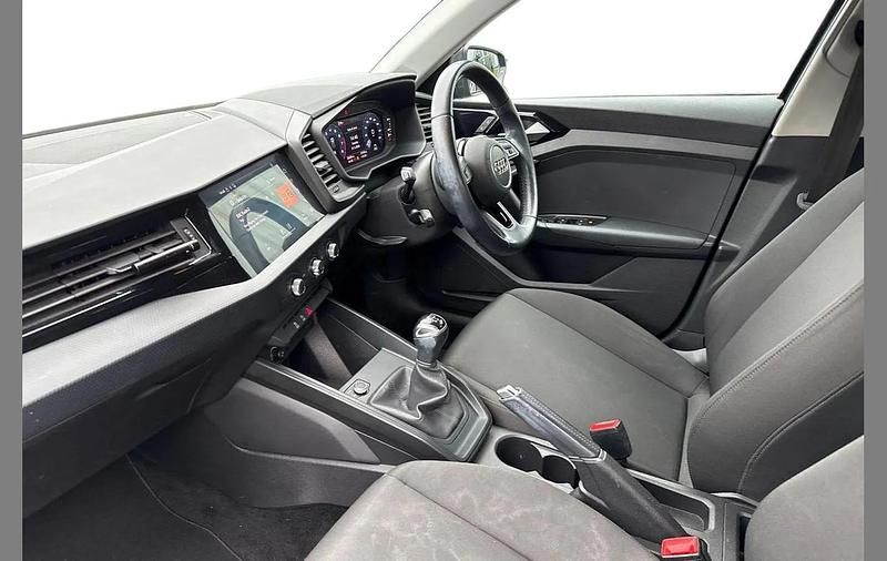 Used Audi A1 Design 94 HP (69 kW) 2021 Grey SUV