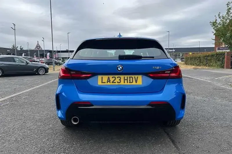 Used BMW 118 M Sport 136 HP (100 kW) 2023 Blue Hatchback