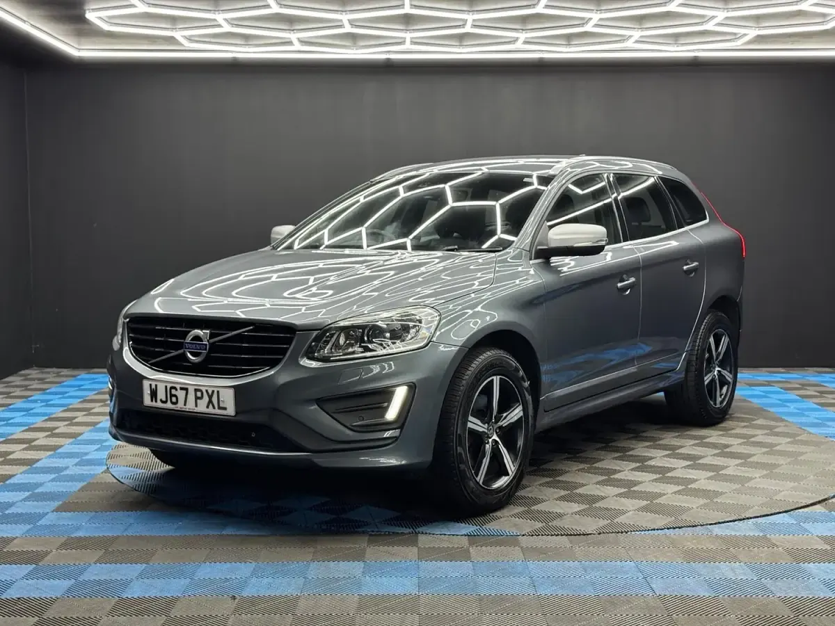 Used Volvo XC60 R-Design 2017 Grey SUV