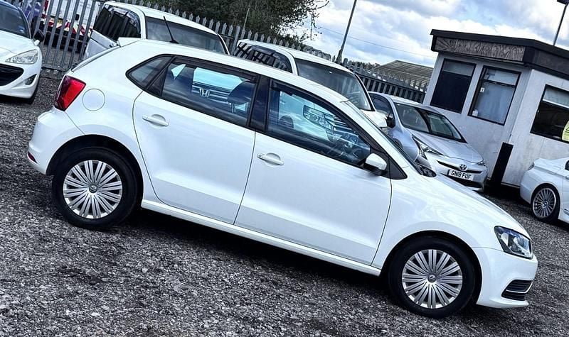 Used VW Polo Match 105 HP (77 kW) 2015 White Hatchback