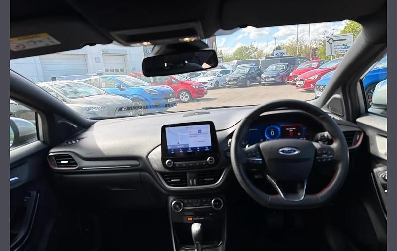 Usado Ford Puma ST-Line X 123 HP (90 kW) 2023 Prateado SUV