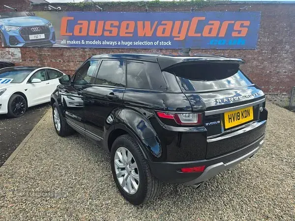 Used Land Rover Range Rover evoque SE 150 HP (110 kW) 2018 Black