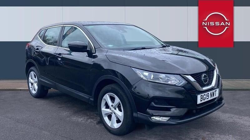 Black Used 2019 Nissan Qashqai Acenta Premium SUV | £10,697 (Good price) - Image 1/3