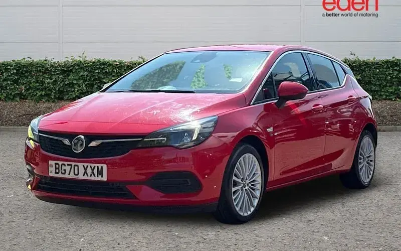 Used Vauxhall Astra Elite 145 HP (106 kW) 2020 Red Hatchback