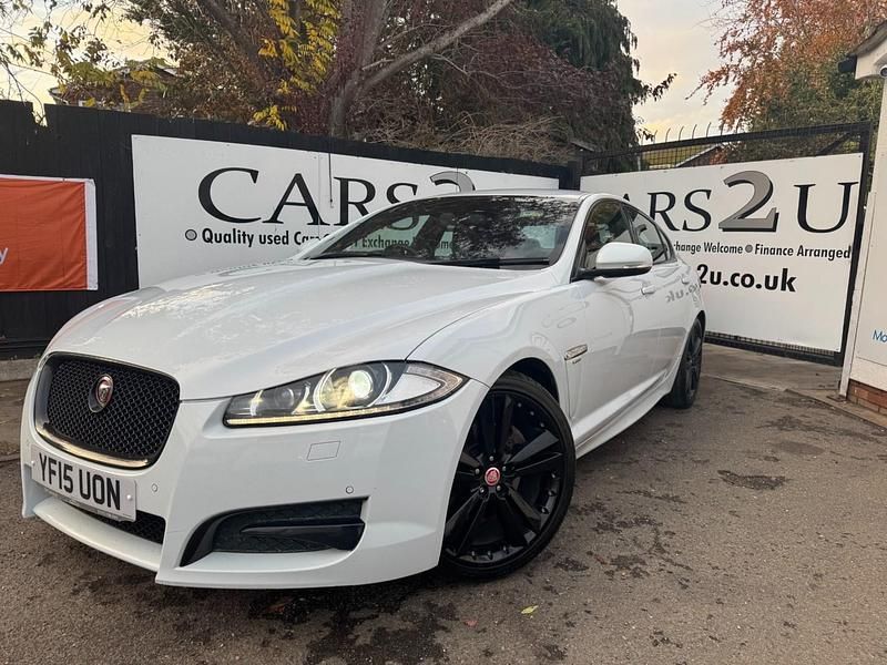 Gebraucht Jaguar XF R-Sport 200 PS (147 kW) 2015 Weiß Limousine