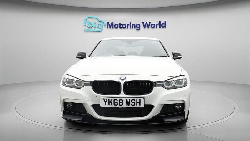 Used BMW 320 M Sport 190 HP (139 kW) 2019 White Sedan