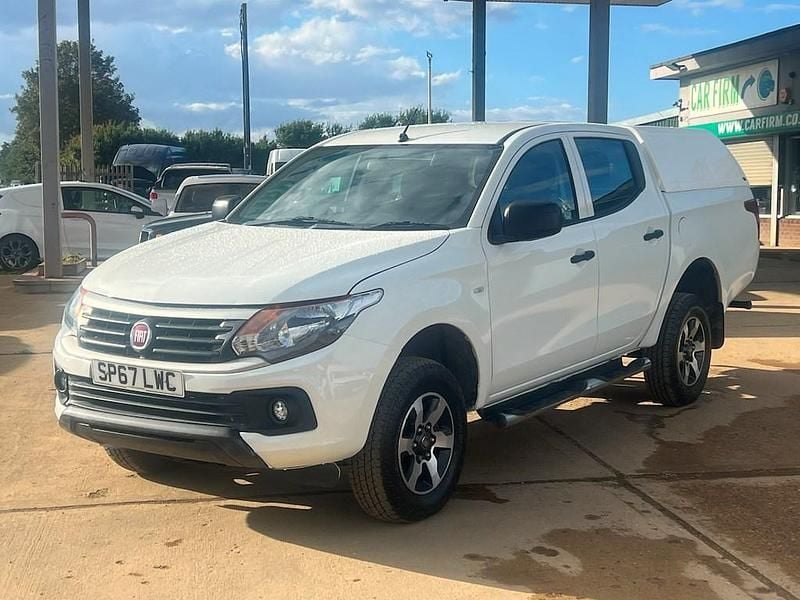 Used Fiat Fullback S 150 HP (110 kW) 2017 White Pickup