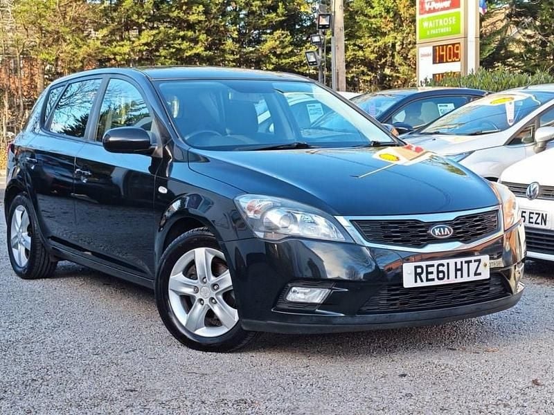Black Used 2011 Kia Ceed Hatchback | £3,500 (Good price) - Image 1/4
