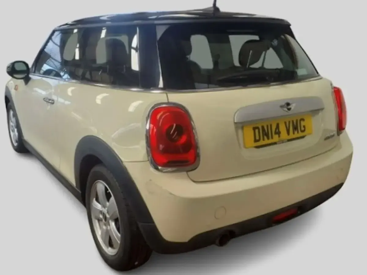 Usado Mini Cooper Hatch 2014 Branco Citadino