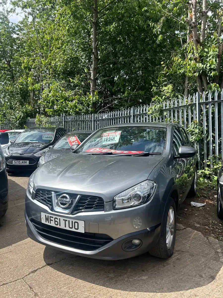 Used Nissan Qashqai Acenta 110 HP (80 kW) 2011 Grey SUV