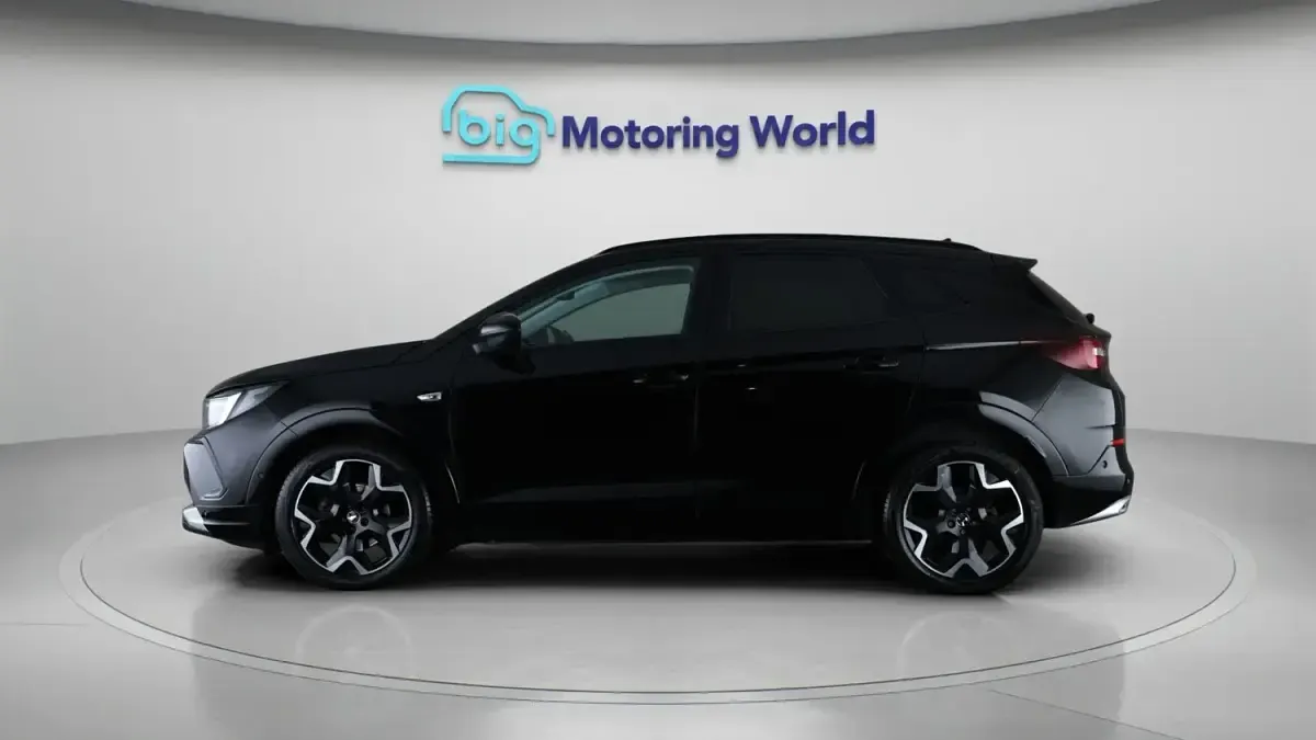 Gebraucht Vauxhall Grandland X Ultimate 131 PS (96 kW) 2023 Schwarz SUV