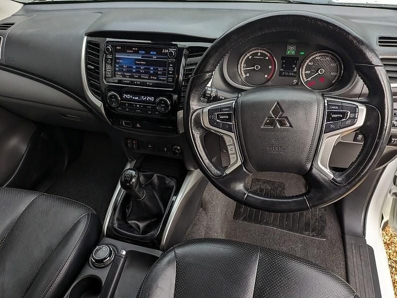 Used Mitsubishi L200 Warrior 2017 White Pickup