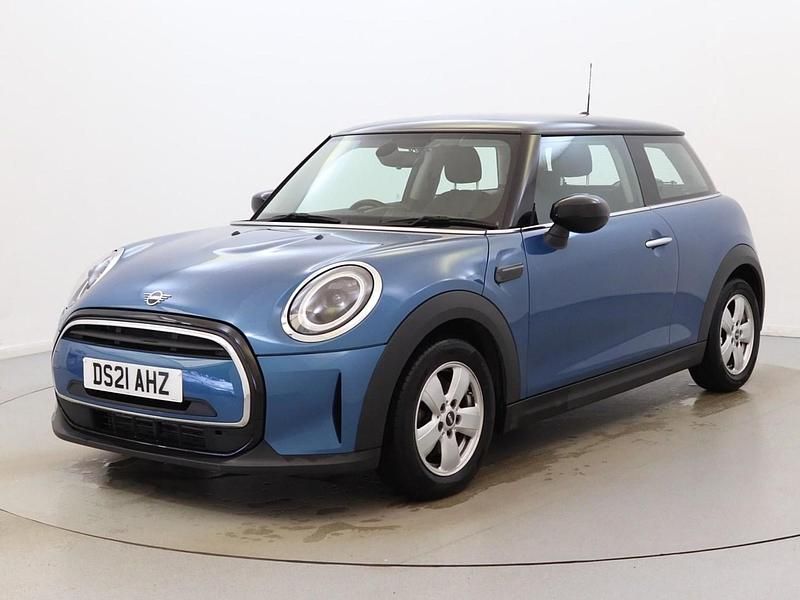 Begagnad Mini Cooper Classic 2021 Blå Halvkombi