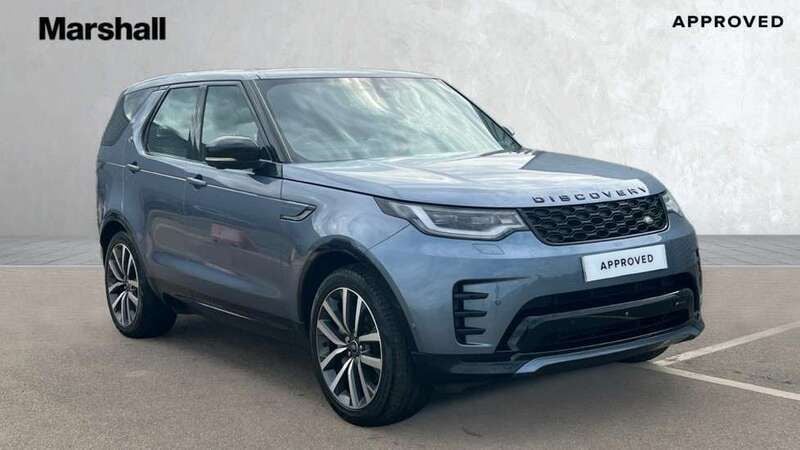 Blue Used 2022 Land Rover Discovery 5 SE Dynamic SUV | £41,869 (Fair price) - Image 1/4