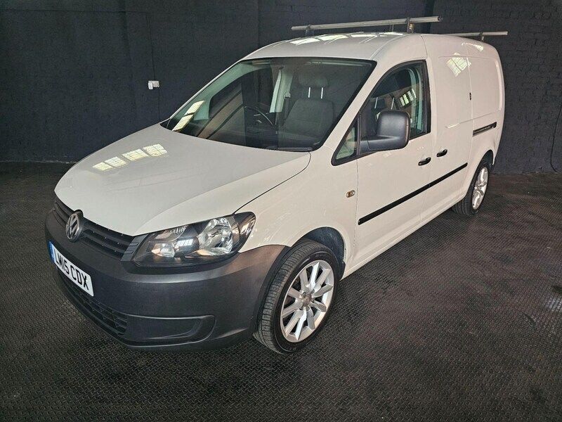 White Used 2015 VW Caddy Maxi Startline MPV | £5,990 (Good price) - Image 1/3