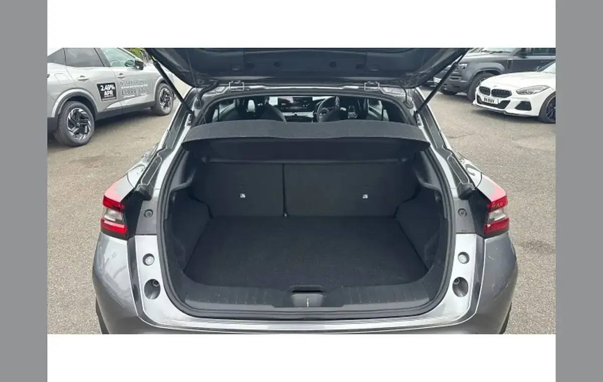 Used Nissan Juke Tekna 114 HP (83 kW) 2025 Grey SUV