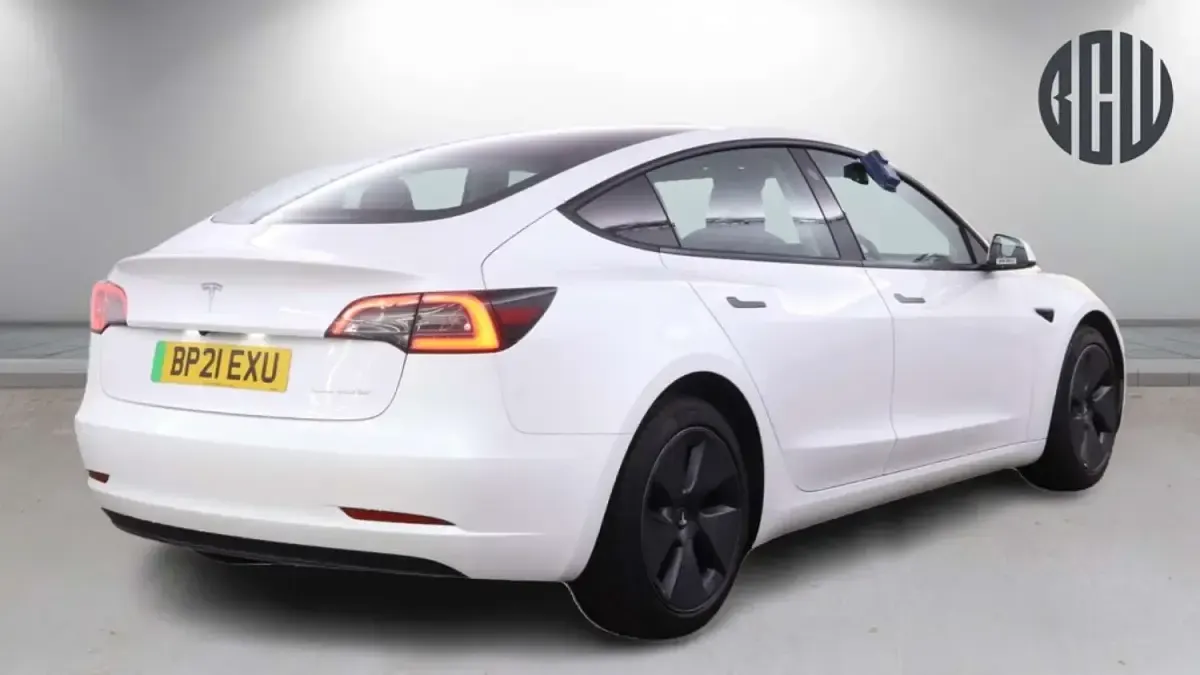 Used Tesla Model 3 Long Range AWD 366 kW (498 HP) 2021 White Sedan