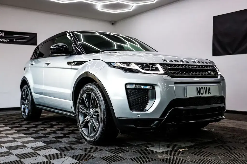 Used Land Rover Range Rover evoque Landmark 180 HP (132 kW) 2018 Silver SUV