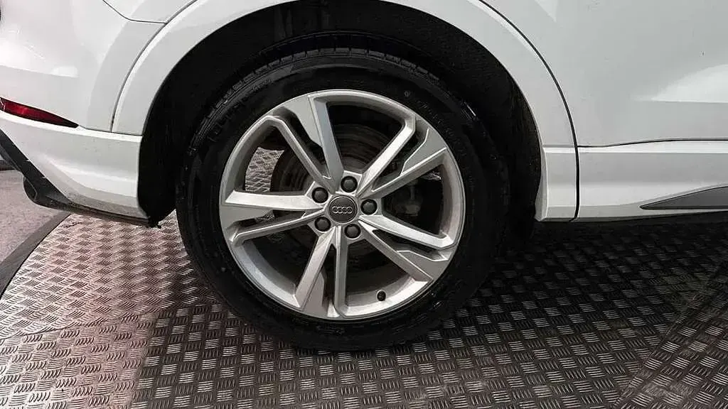 Used Audi Q3 S-Line 150 HP (110 kW) 2020 White SUV