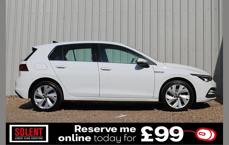 Used VW Golf VIII Style 128 HP (94 kW) 2021 White Hatchback
