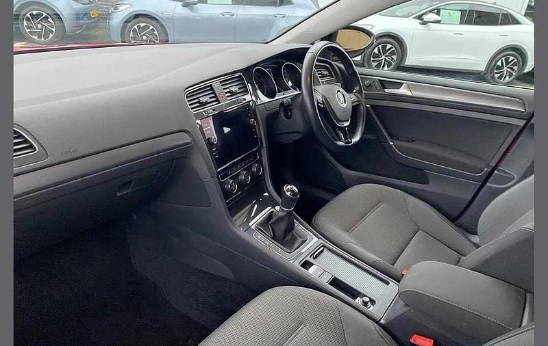 Used VW Golf VIII Edition 130 HP (95 kW) 2020 Red Hatchback