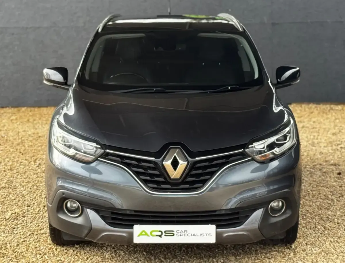 Usado Renault Kadjar Signature 130 HP (95 kW) 2016 Cinzento SUV