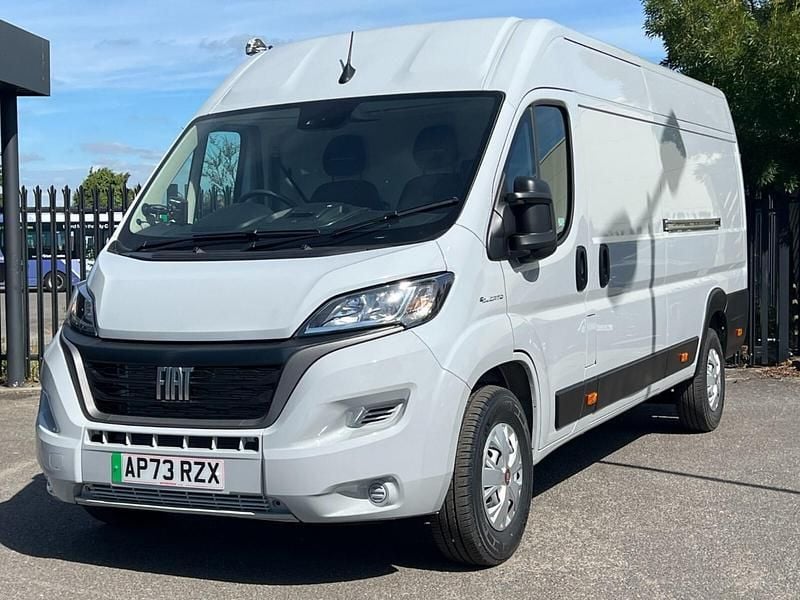 Used Fiat Ducato 89 kW (122 HP) 2023 Grey Van
