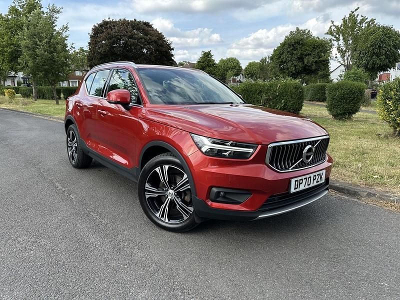 Red Used 2020 Volvo XC40 Inscription SUV | £15,475 - Image 1/4