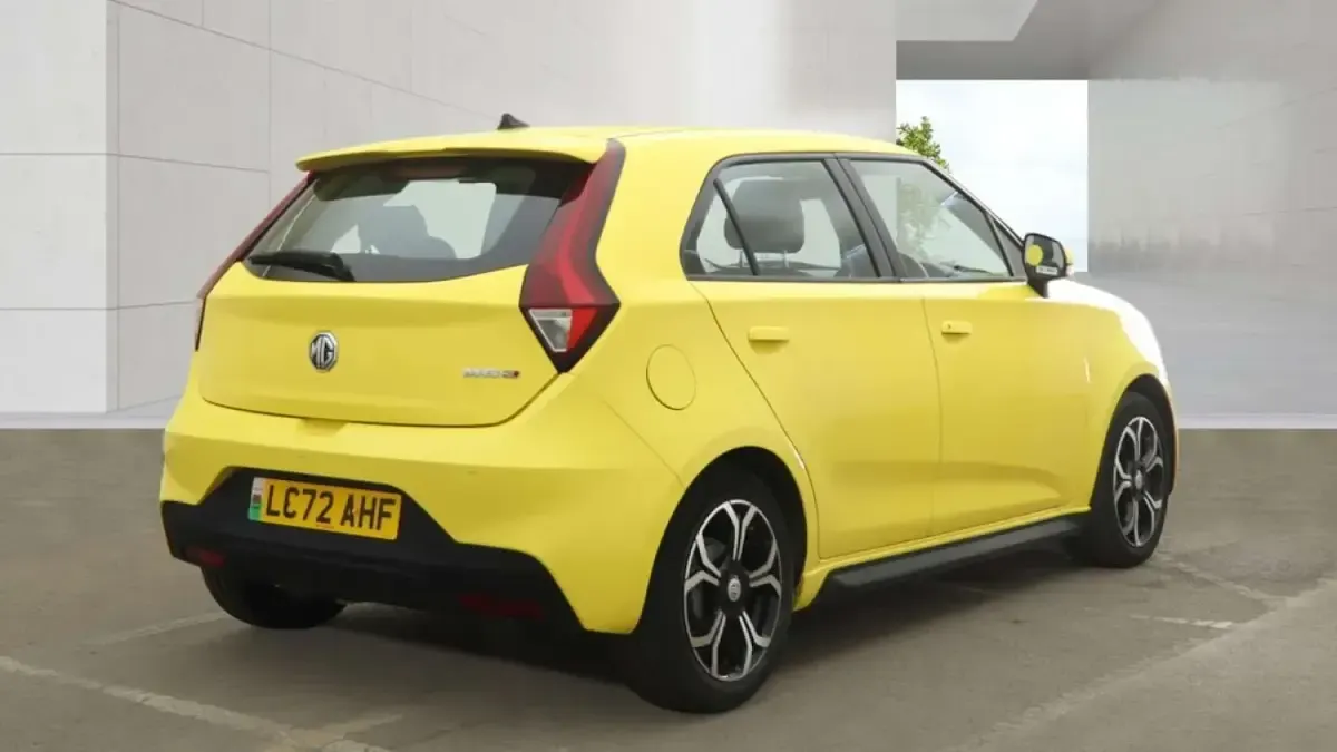 Used MG MG3 Exclusive 106 HP (77 kW) 2022 Yellow Hatchback