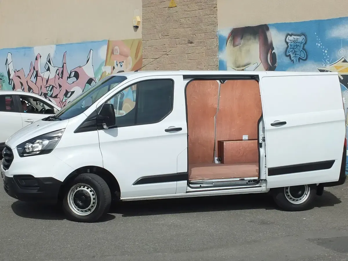 Used Ford Transit Custom 105 HP (77 kW) 2021 White Van