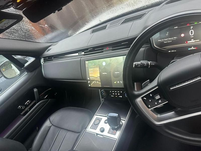 Used Land Rover Range Rover 523 HP (384 kW) 2023 Borasco grey SUV