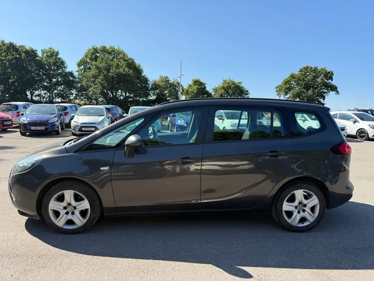 Used Vauxhall Zafira 2014 Grey MPV