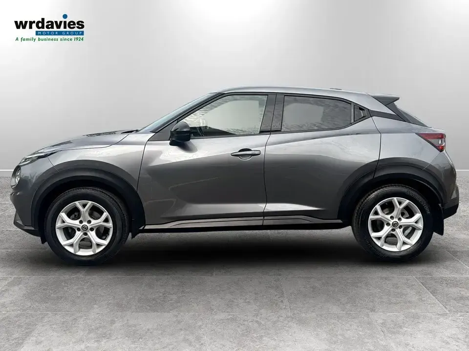 Used Nissan Juke N-Connecta 2020 Grey SUV