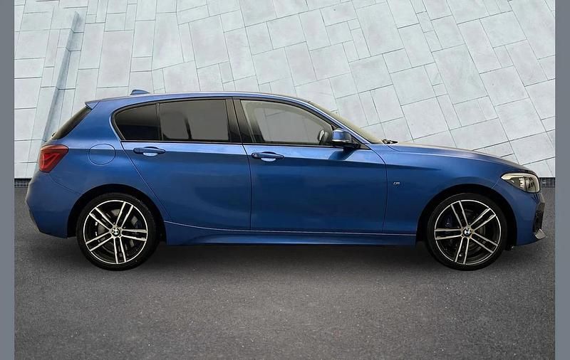 Used BMW 120 Efficient Dynamics 187 HP (137 kW) 2017 Blue Hatchback