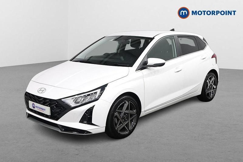 Used Hyundai i20 Premium 2025 White Hatchback